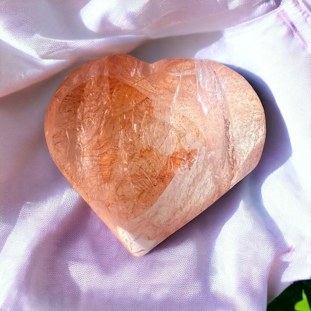 Fire Quartz Crystal Heart‎